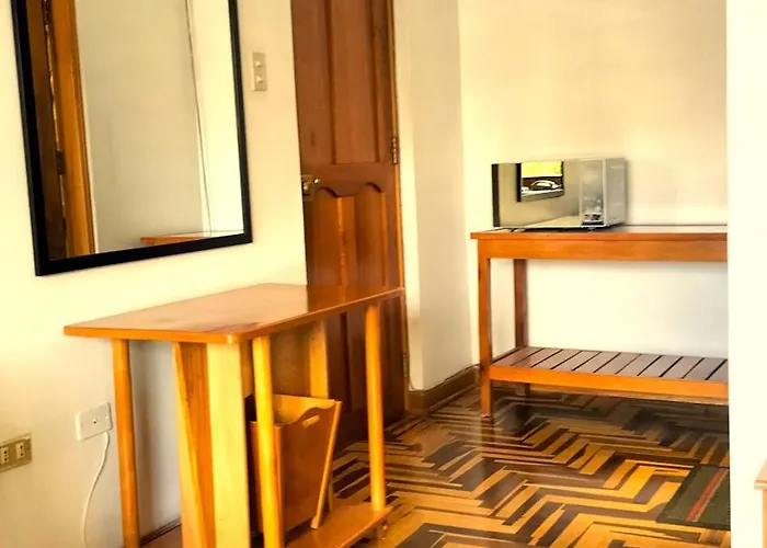 Residencial Plaza España Bed and breakfast
