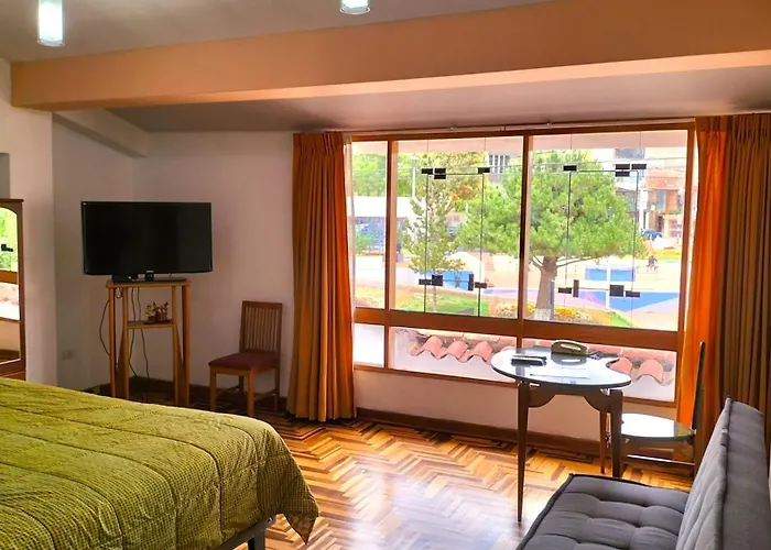 Residencial Plaza España Bed and breakfast